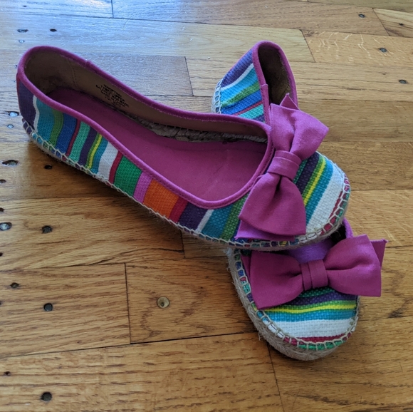 Nine West Rainbow Stripe Espadrilles - Picture 1 of 8